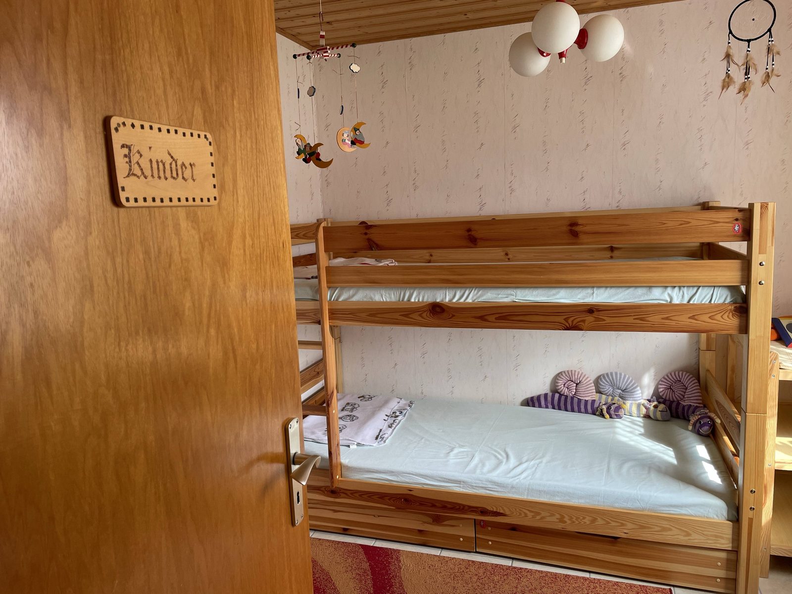 Eingang zum Kinderzimmer mit Etagenbett