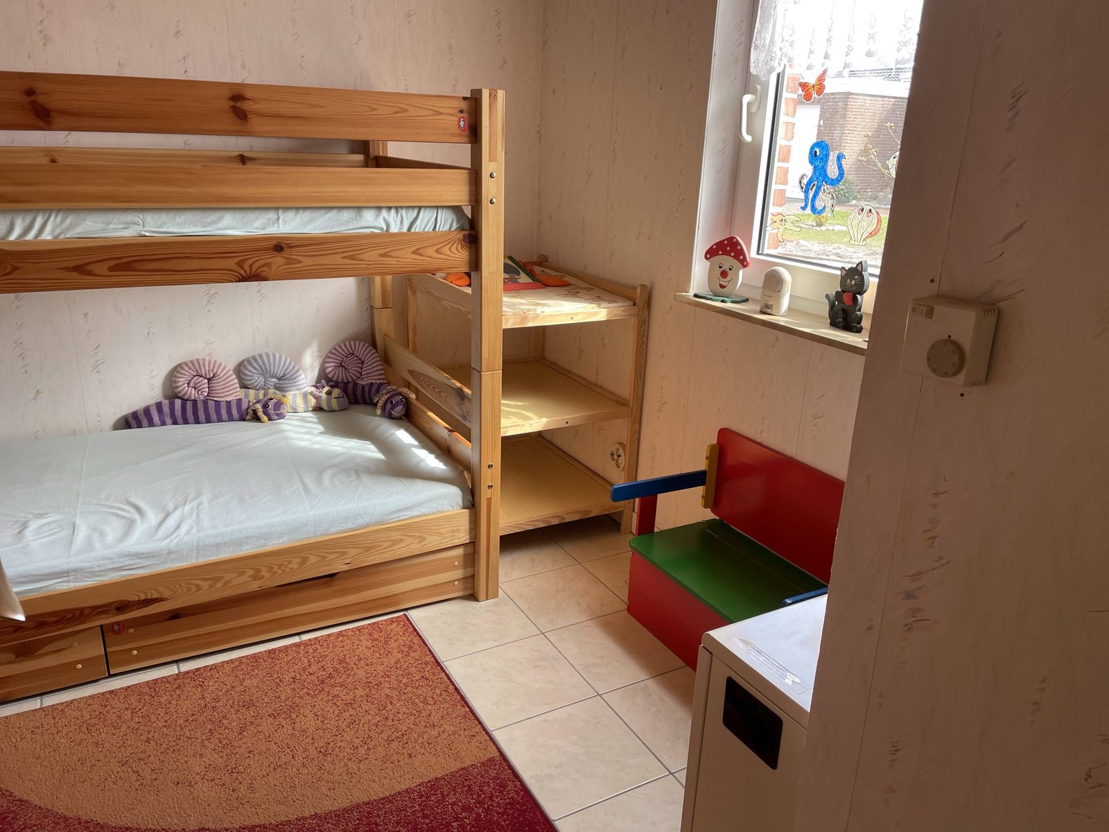 Kinderzimmer mit Wickeltisch